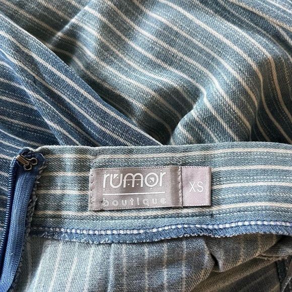 rumor boutique XS flowy skirt like pinstripe shorts - Picture 4 of 4